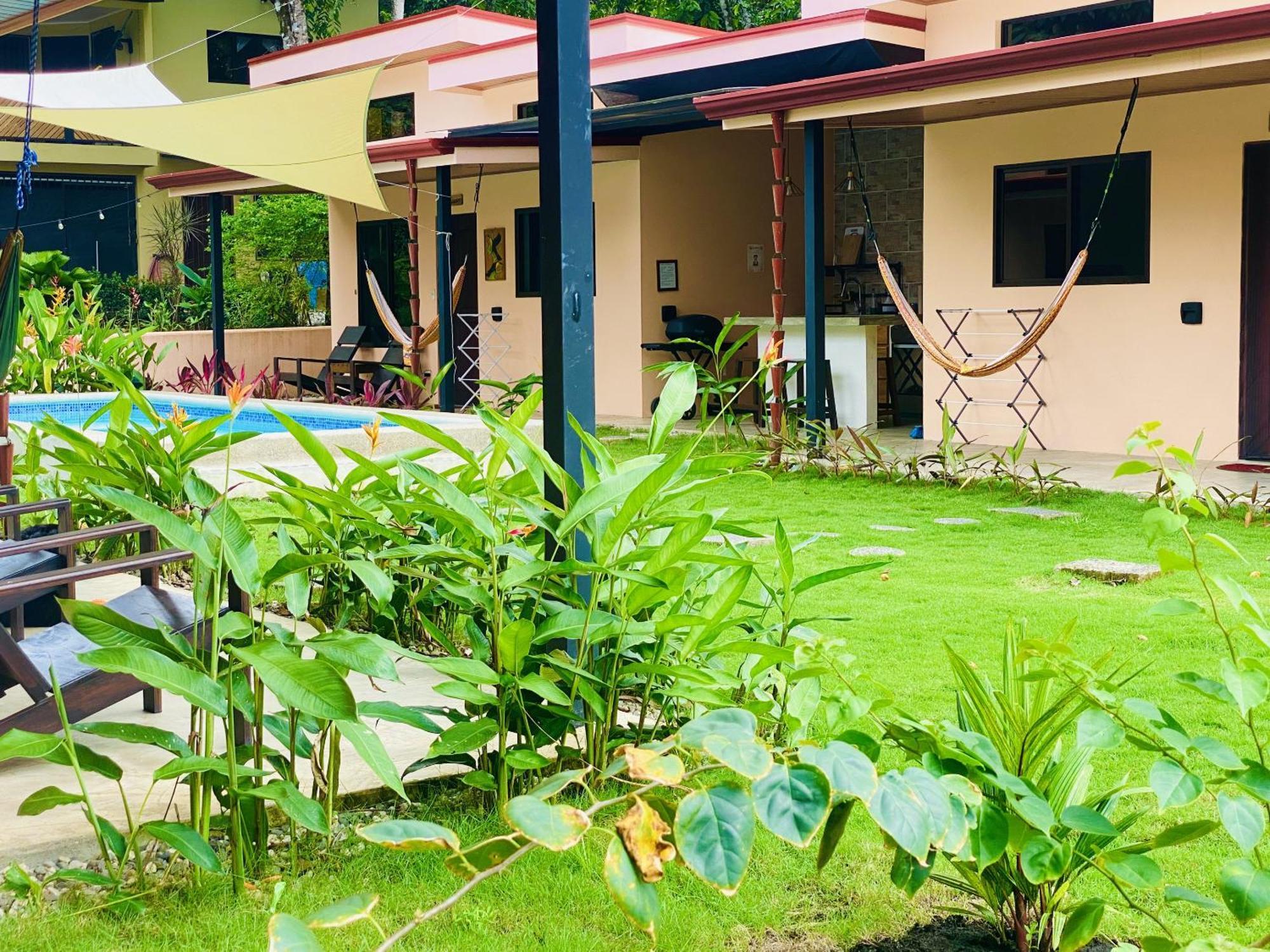 Brahman Bungalows On Pavones Point Номер фото